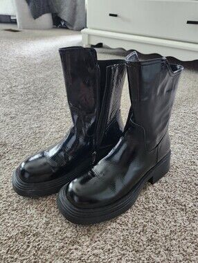L'INTERVALLE Black Patent Mid-Calf Heeled Boots handcrafted In Europe Sz 7.5